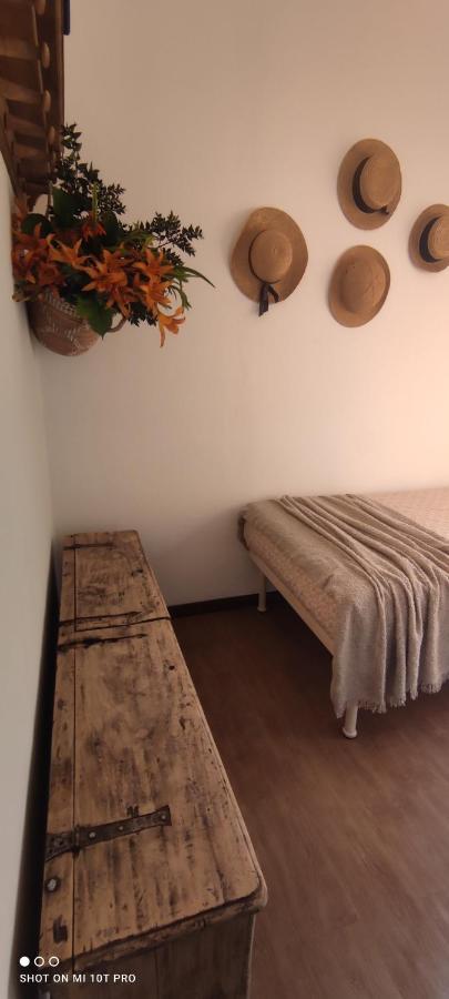 Casa Vacanze Malvarosa 카살레 코르테 세로 외부 사진